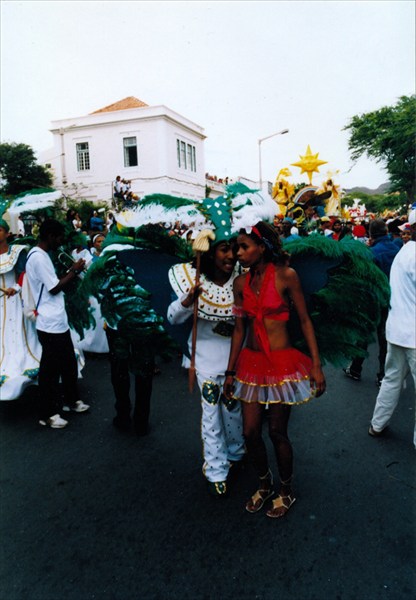 Февр 2004-карнавал в Минделу-кабо-верде